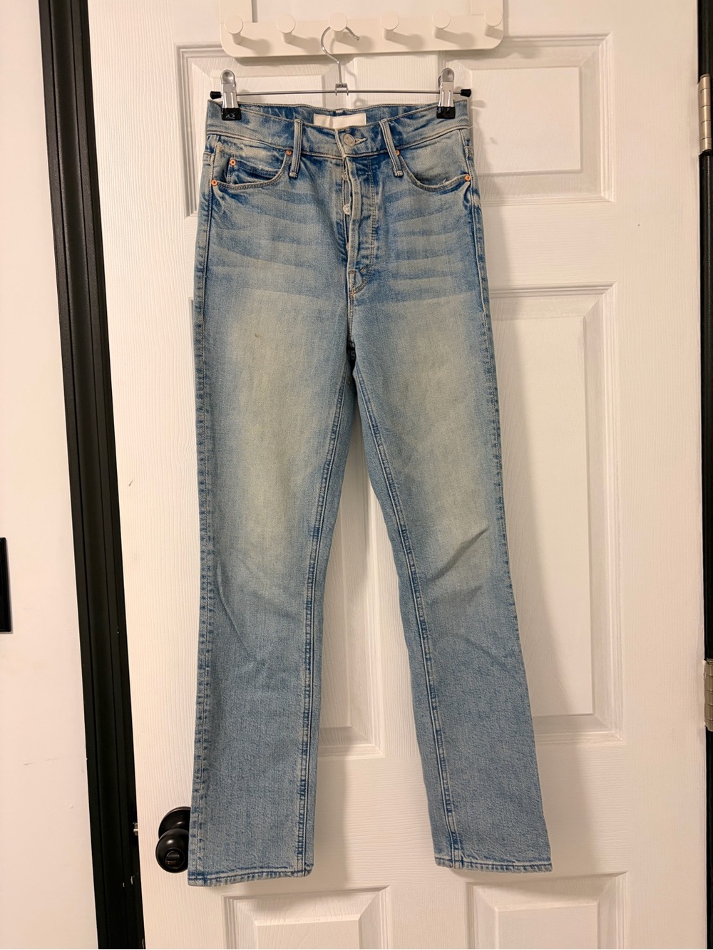 Mother High-Rise Button Fly Ankle Jeans size-23,waist-26inch,length-37,Rise-11in